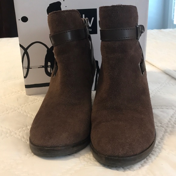 Dolce Vita brown suede booties!  HAWT! 🙌🏻😍 - Picture 2 of 5